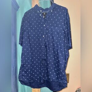 H&M Men’s Navy Polka Dot Short-Sleeve Button-Down Shirt